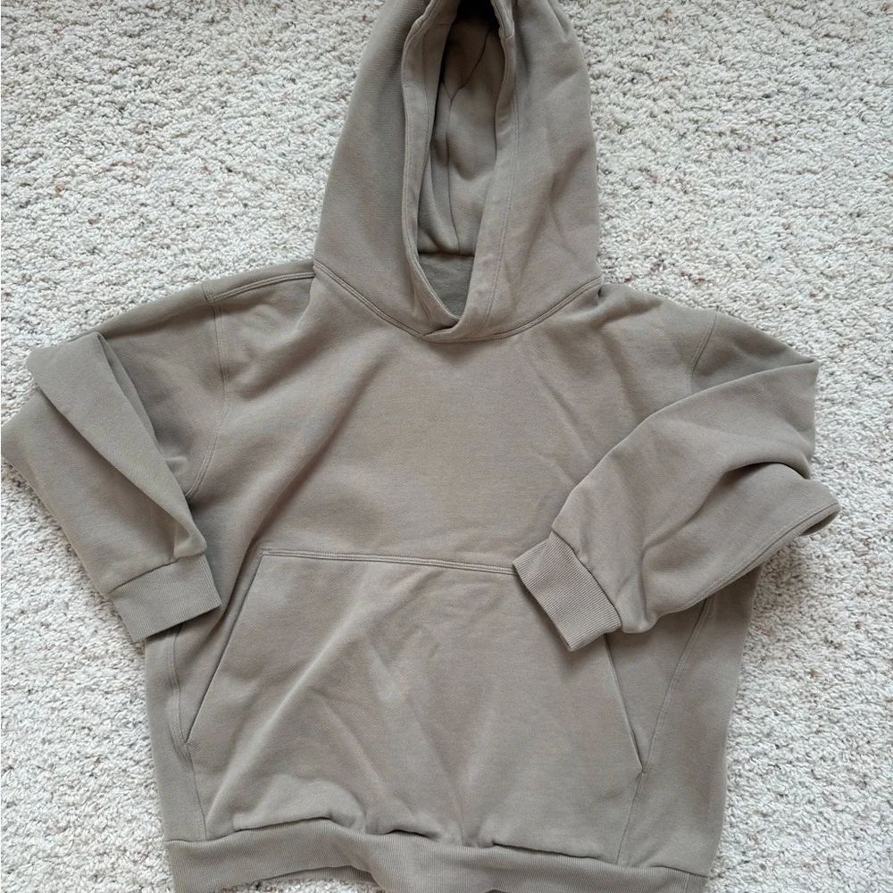 Lululemon Men’s Tan Hoodie - Picture 1 of 2